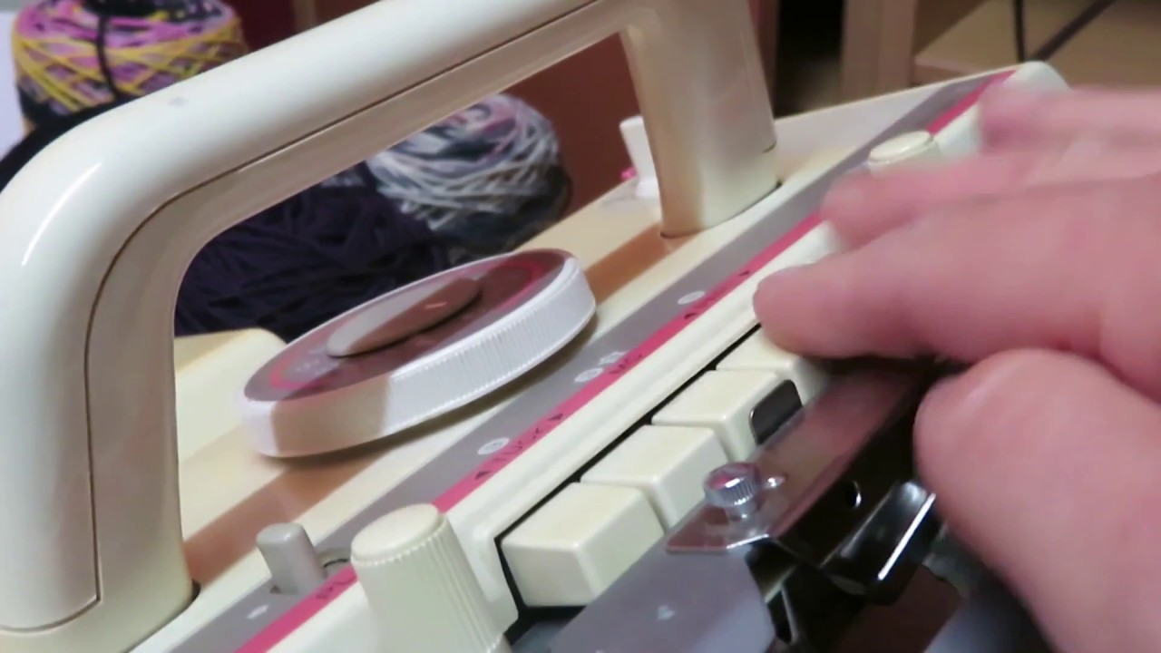 2re/2lin Bündchen auf der Strickmaschine Brother KH 891i