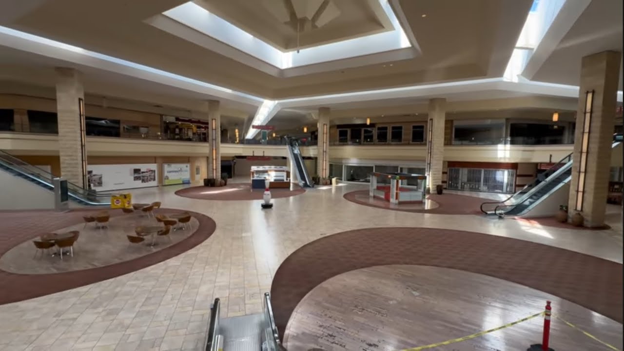 Visiting the Mostly Abandoned Back to the Future Mall | Puente Hills Mall Aka Twin Pines mall