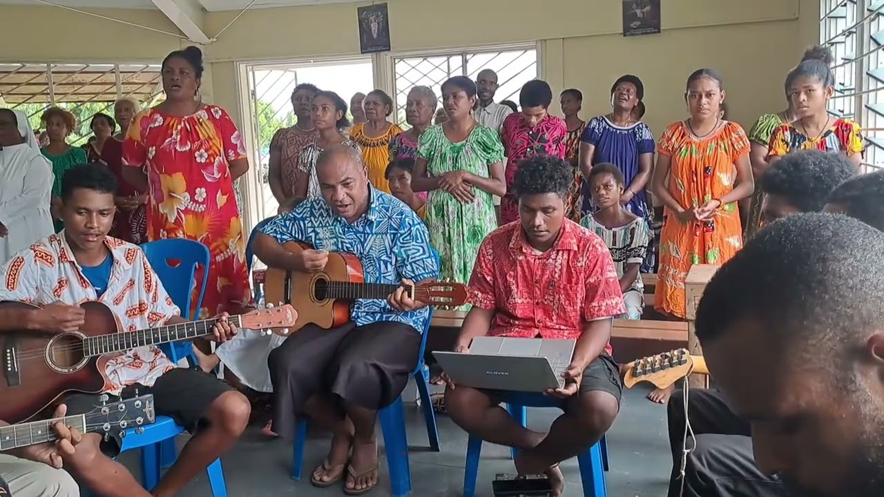Mantra Holy, Holy sung by St Paul's MM and 6A CC