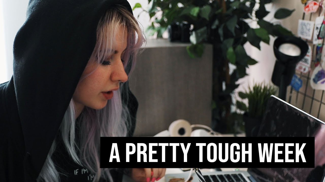 A Pretty Tough Week | Week in The Life of a Graphic Design / Film Student | STUDIO VLOG