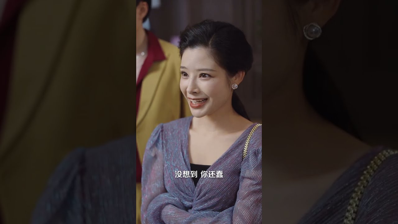 妻子狠心出軌拋夫棄女，誰料當年被嫌棄的窮奶爸竟是億萬繼承人！十年默默撫養女兒終逆襲成王，渣妻悔恨跪求原諒，豪門千金爭相倒追！#精彩短劇#中國電視劇#男頻 #短劇 #窮小子 #女總裁 #逆襲