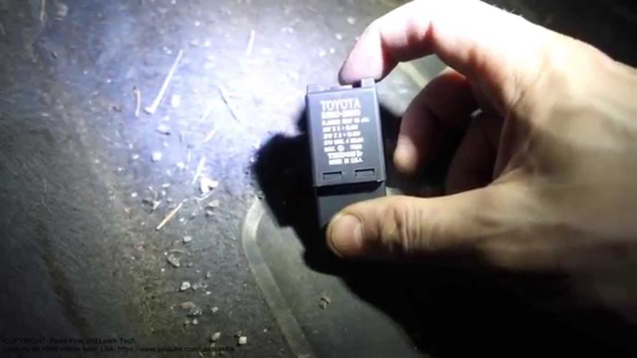 Flasher relay location in Toyota Corolla. Years 1991 to 2000