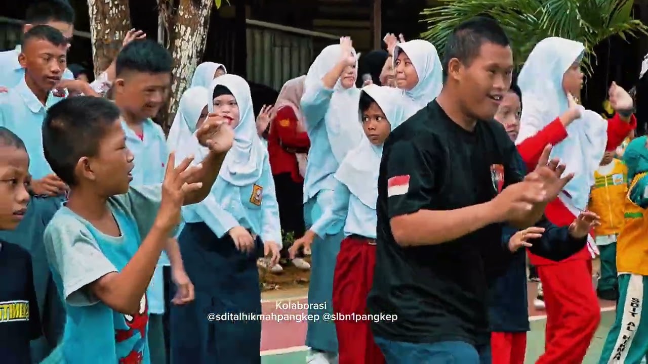 Outing Class SDIT Al Hikmah Pangkep di SLB Negeri 1 Pangkep