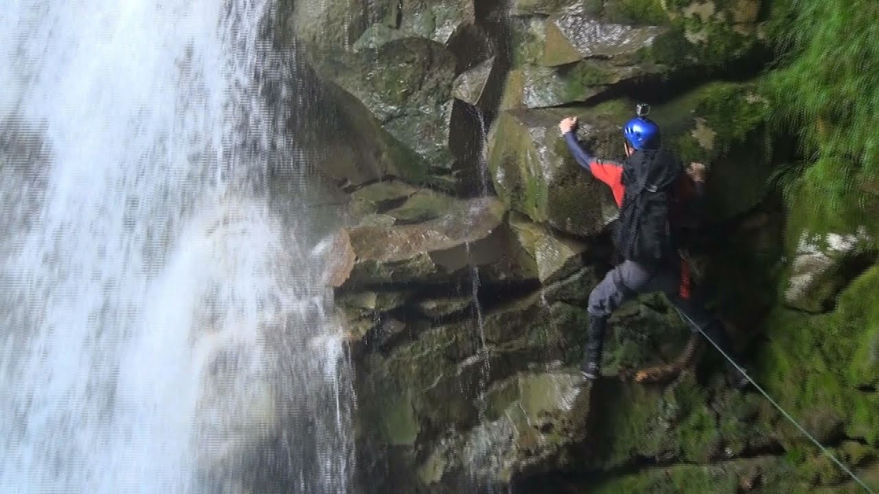 高原山山塊鹿股川源流　桜沢、スッカン沢遡行　Day2　「スッカン沢遡行編」 　沢登り　Shower climbing