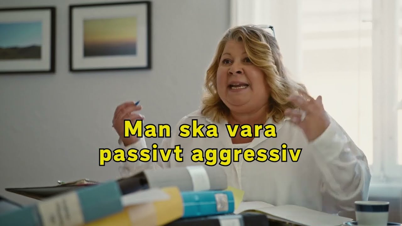 Flykten till Östermalm - Man ska vara passivt aggressiv