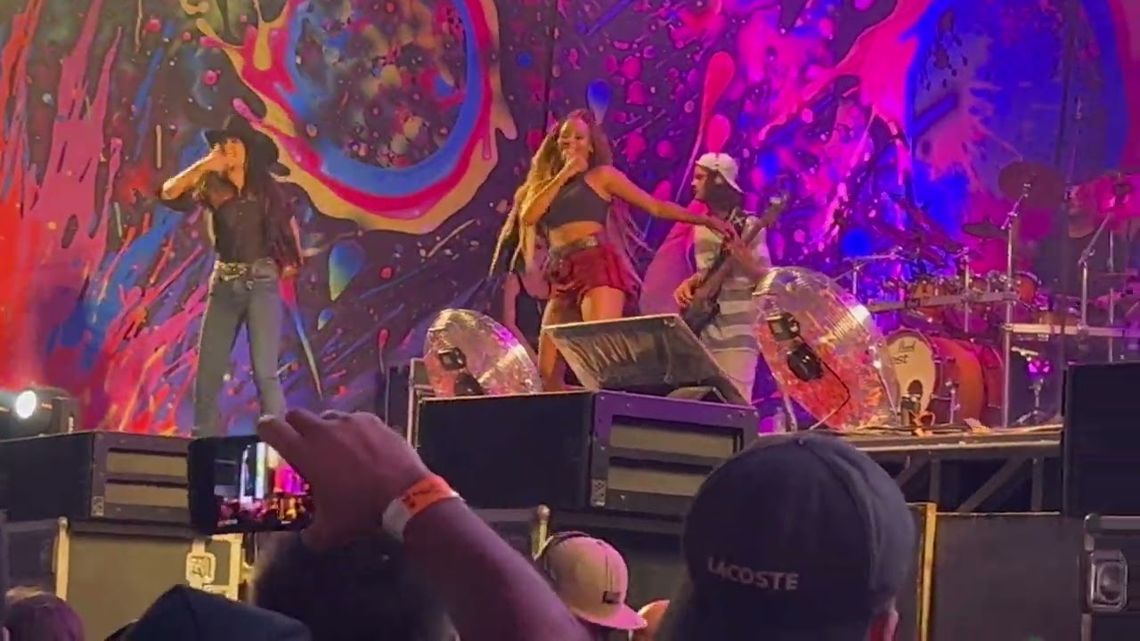 #anacastela canta #Bombonzinho - Show ao vivo no #rodeiodecotia 2023