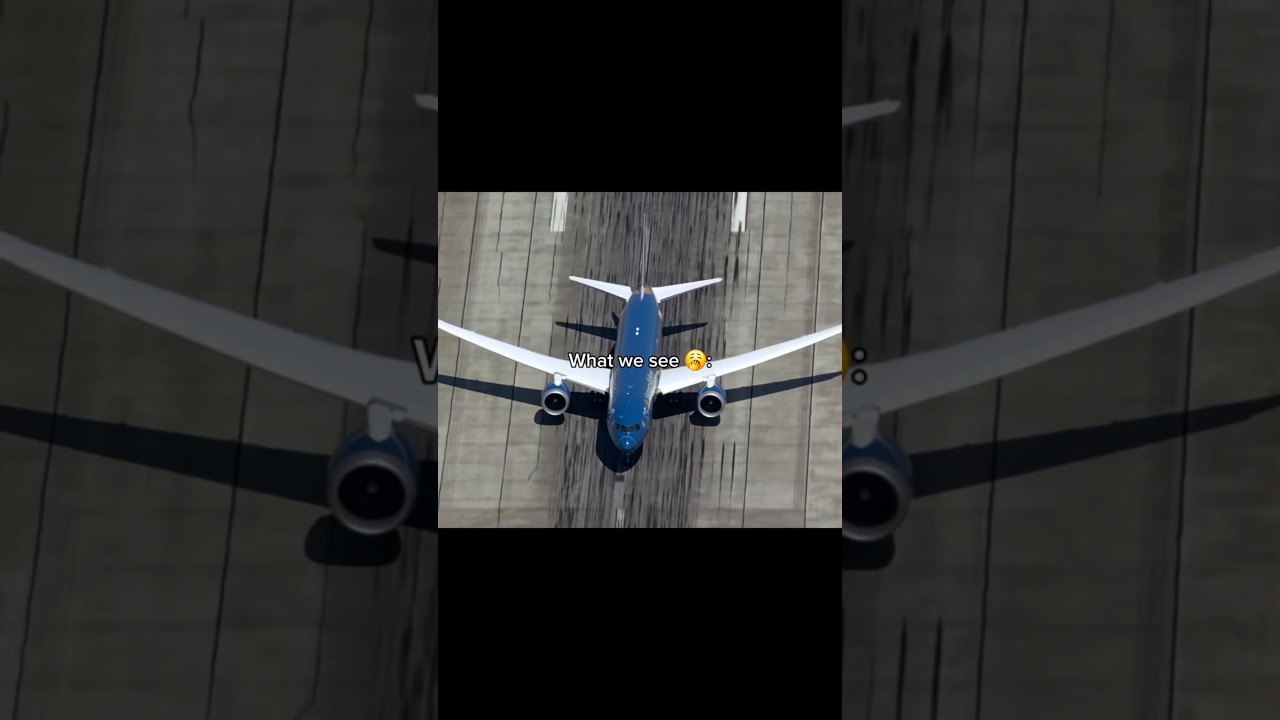 Pilots view 🗿 #airbusboeingaviation #aviation #avgeek #boeing #airport #landing #airplane #fyp