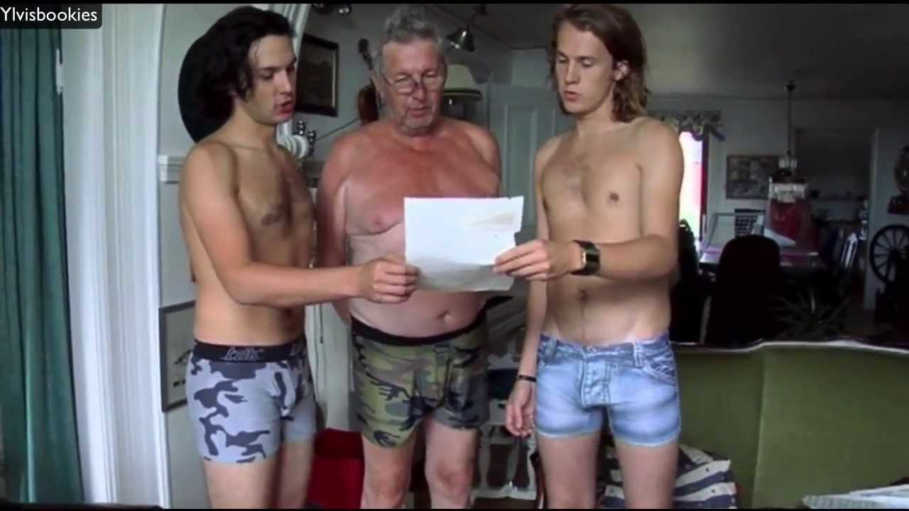 Ylvis - "Norges Herligste" Boxershortsmannen (Eng. subs)