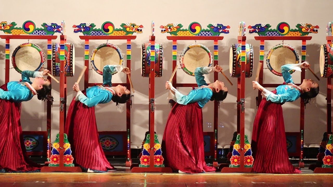 Young Korean Americans Dance to Connect Korean Roots in Dynamic Samgo-mu(삼고무)