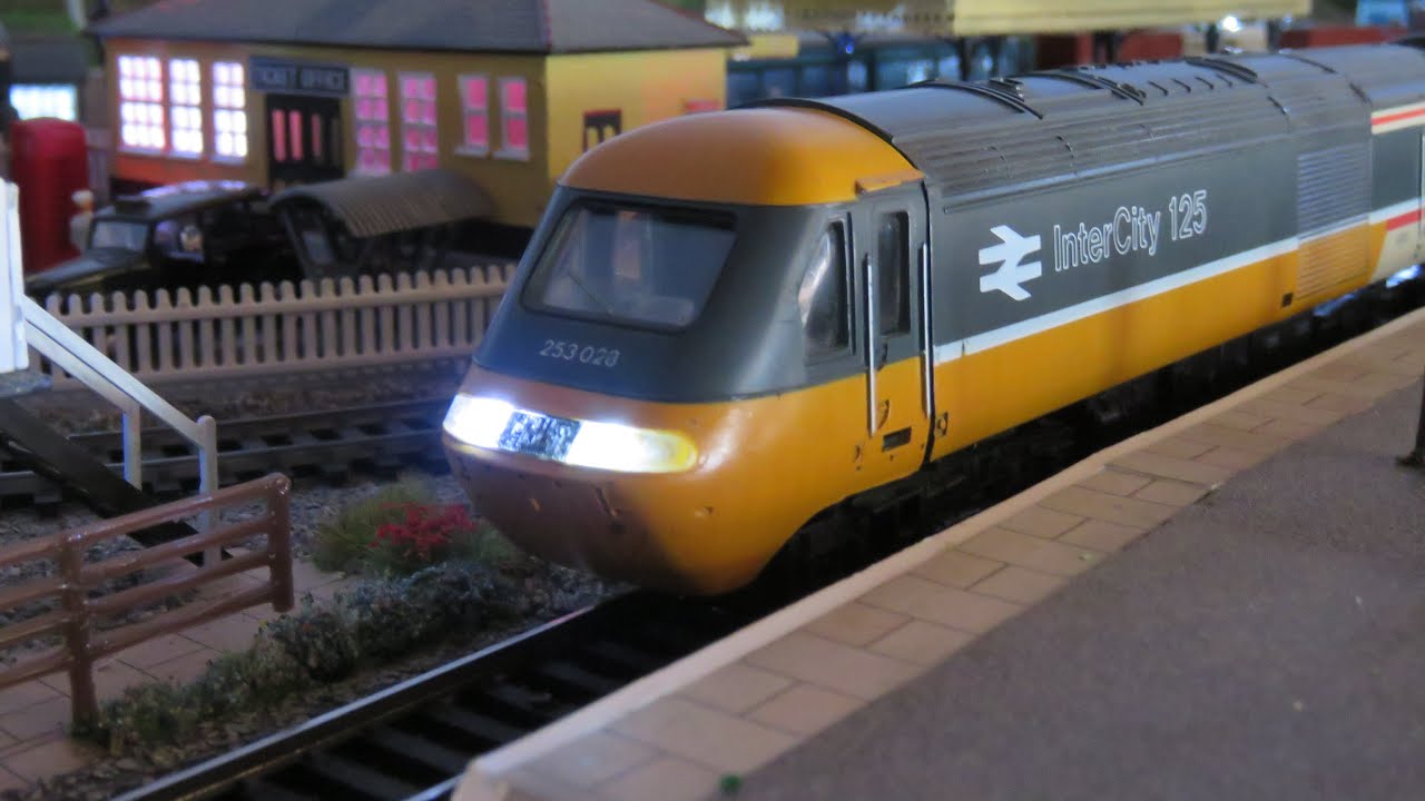 How To Fit Directional Lights In Model Railway / Railroad Locomotives- Tutorial Tuesday Episode 44