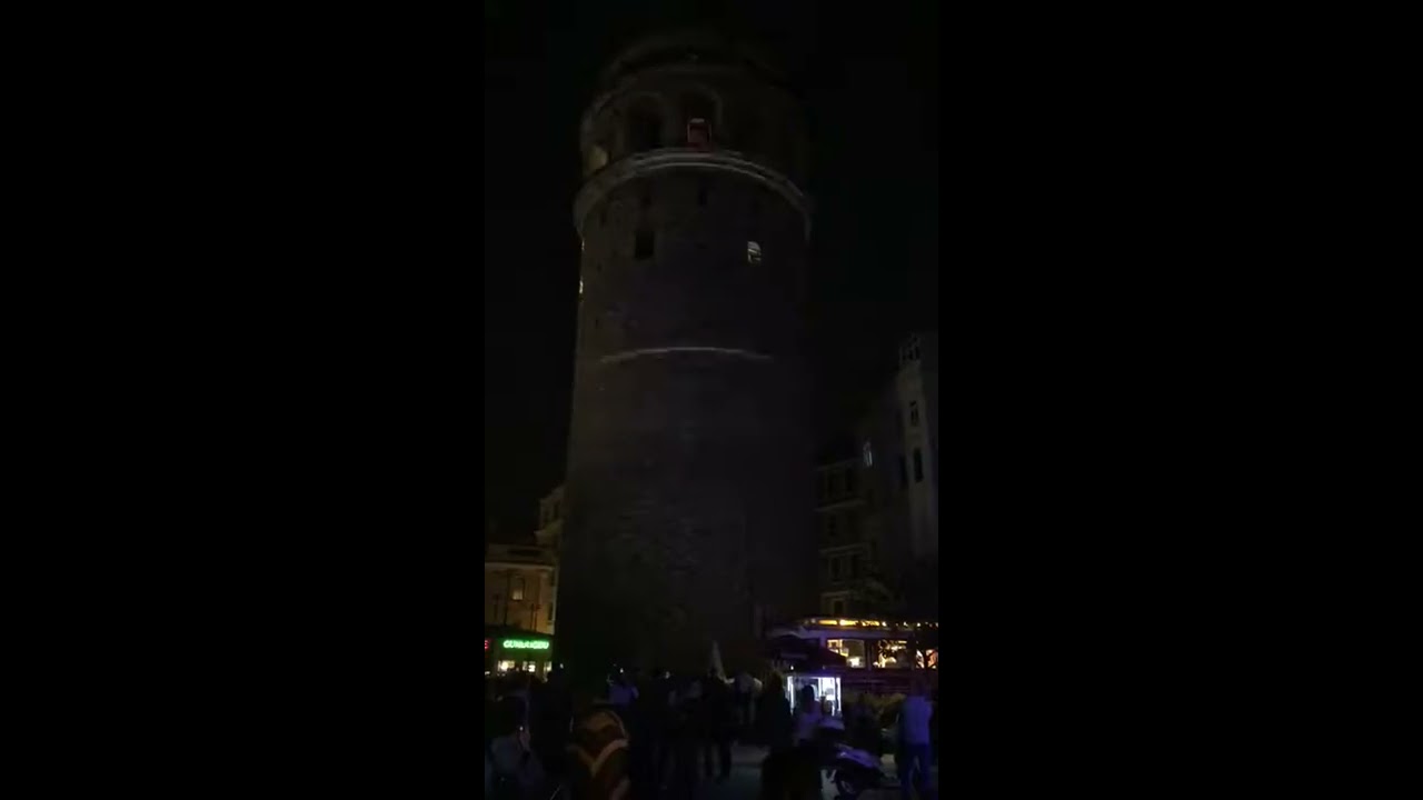 Laser Light Projection Show on Pigeon Tower in Doha, Qatar | 2018