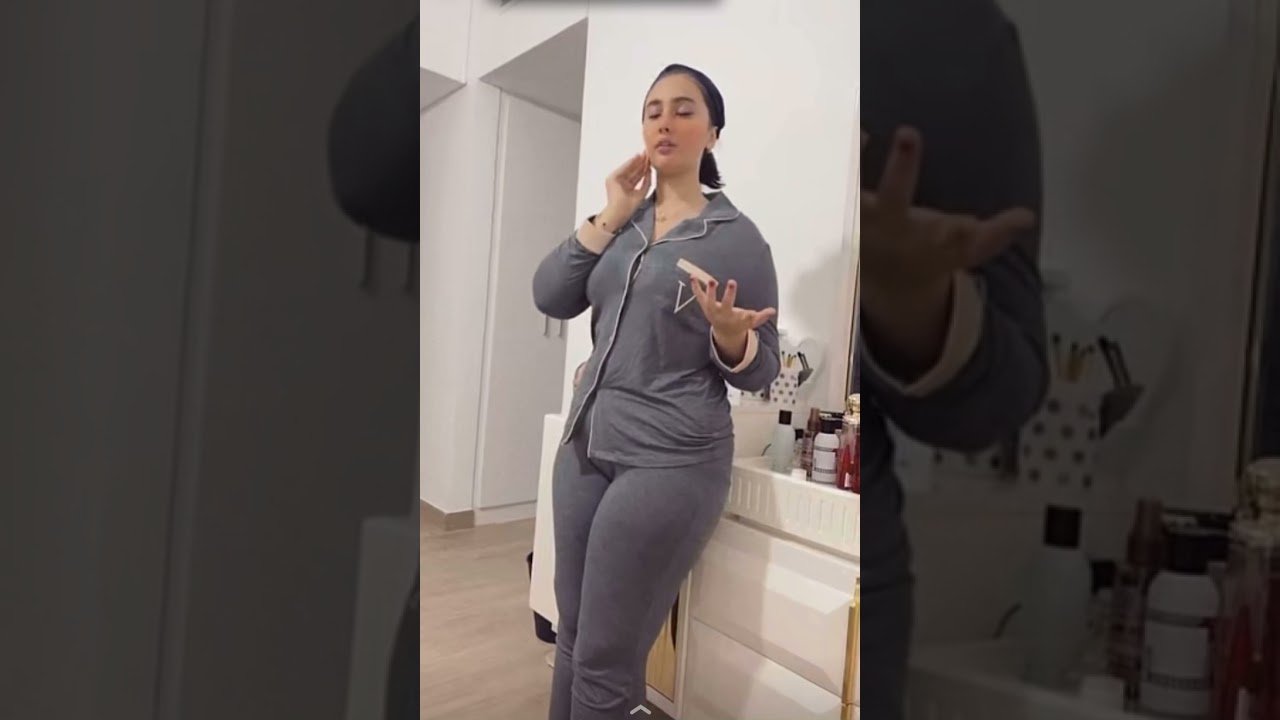 اثير الحلوه تصور وهذاك باين🍑؟ أثير الحلوة