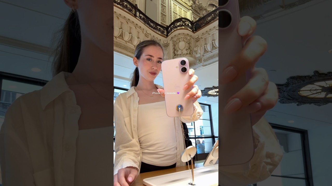 Это iPhone 17 в лавандовом цвете! #iphone #iphone17 #apple #purple