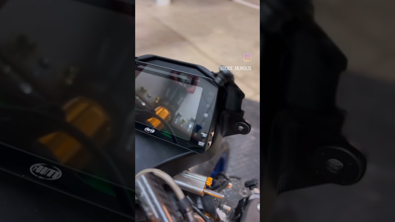 AiM MXPS Suzuki GSX-R1000 (2017-2022) Plug & Play Dash Logger
