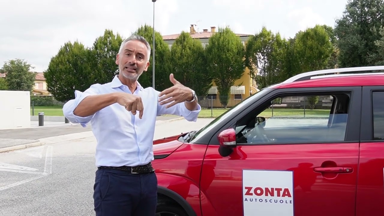 PATENTE B CAMBIO AUTOMATICO - PRIMA FASE ESAME GUIDA - Suzuki Ignis - Controllo degli pneumatici