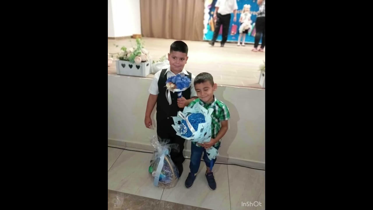 Farkas Csaba, Csabika,Szabolcska,Danika küldi Andreának születésnapjára