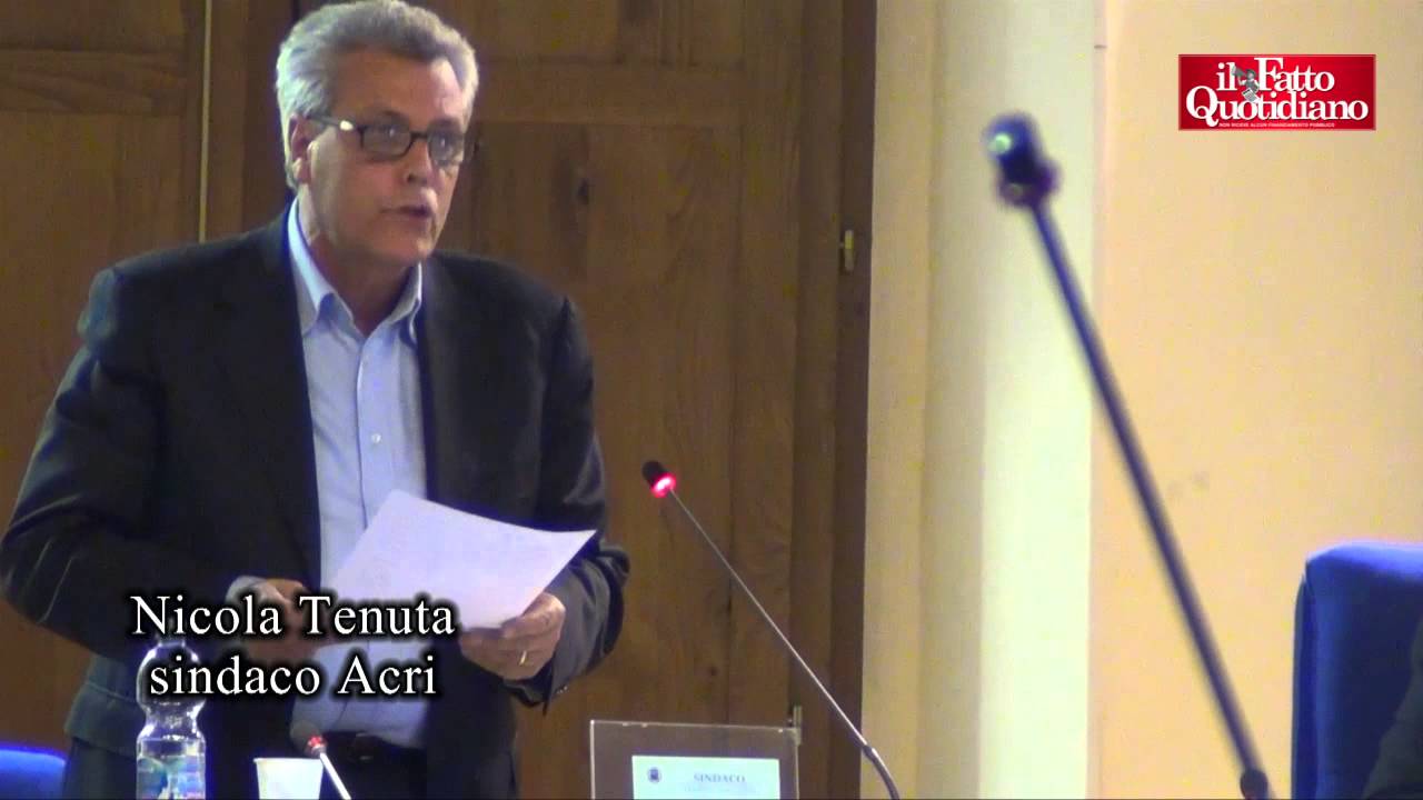 Calabria, Acri in rivolta contro il caro tasse sui rifiuti: 