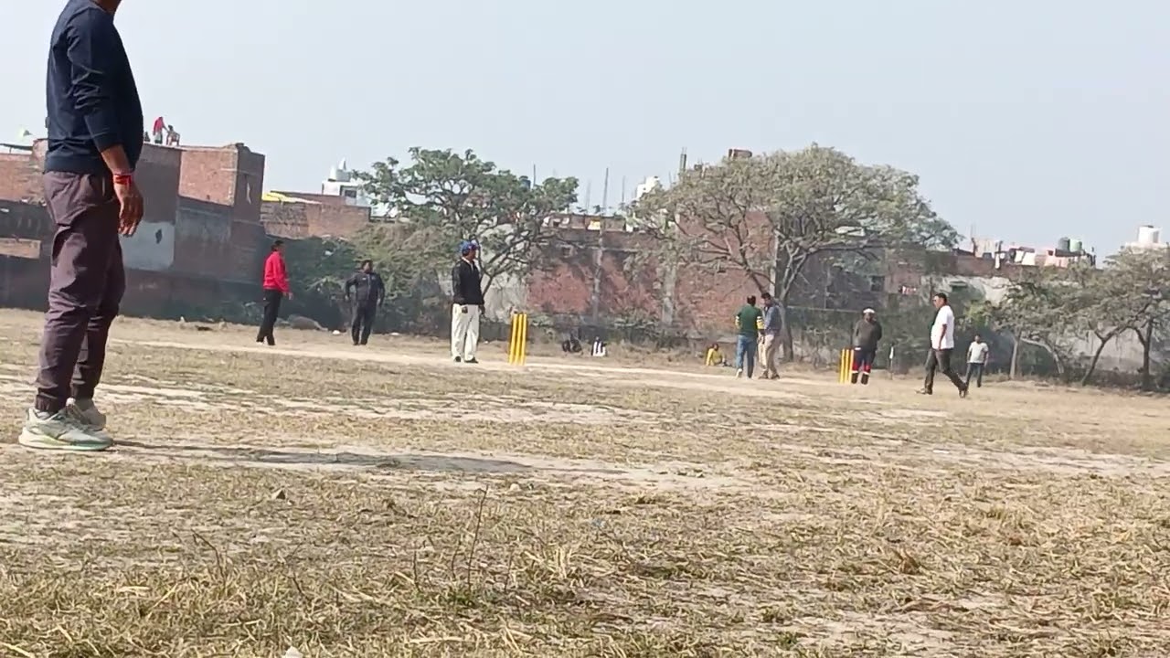 Play cricket match 👍👍👍