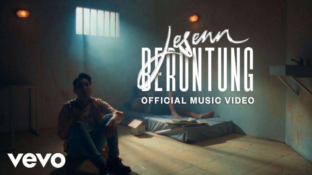 JESENN - Beruntung (Official Music Video)