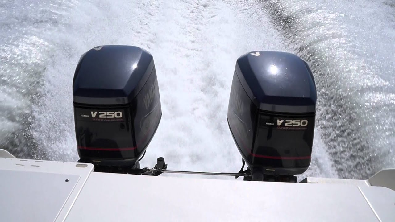 Pursuit 3070 Offshore sea trial