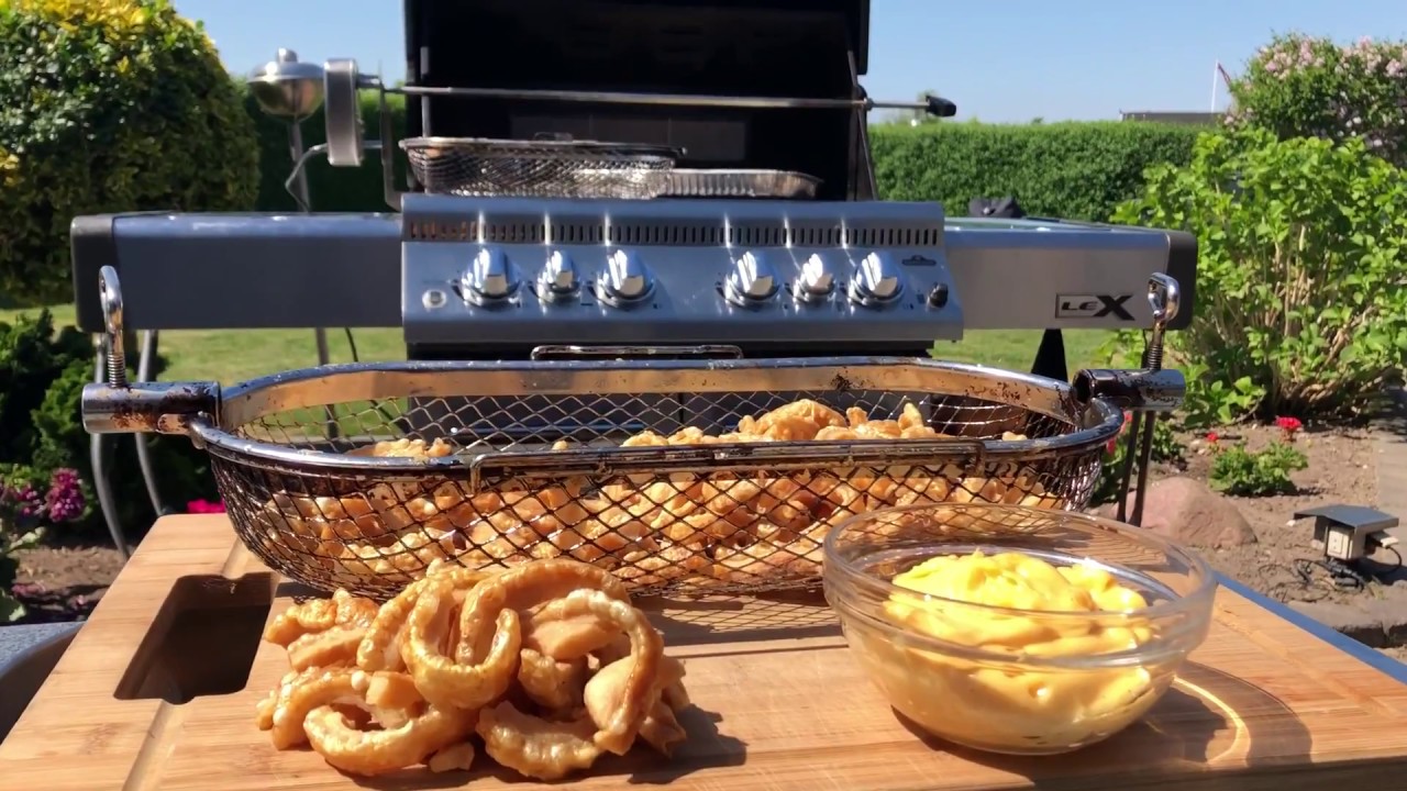 Grillopskrift - Flæskesvær m. chili-aioli