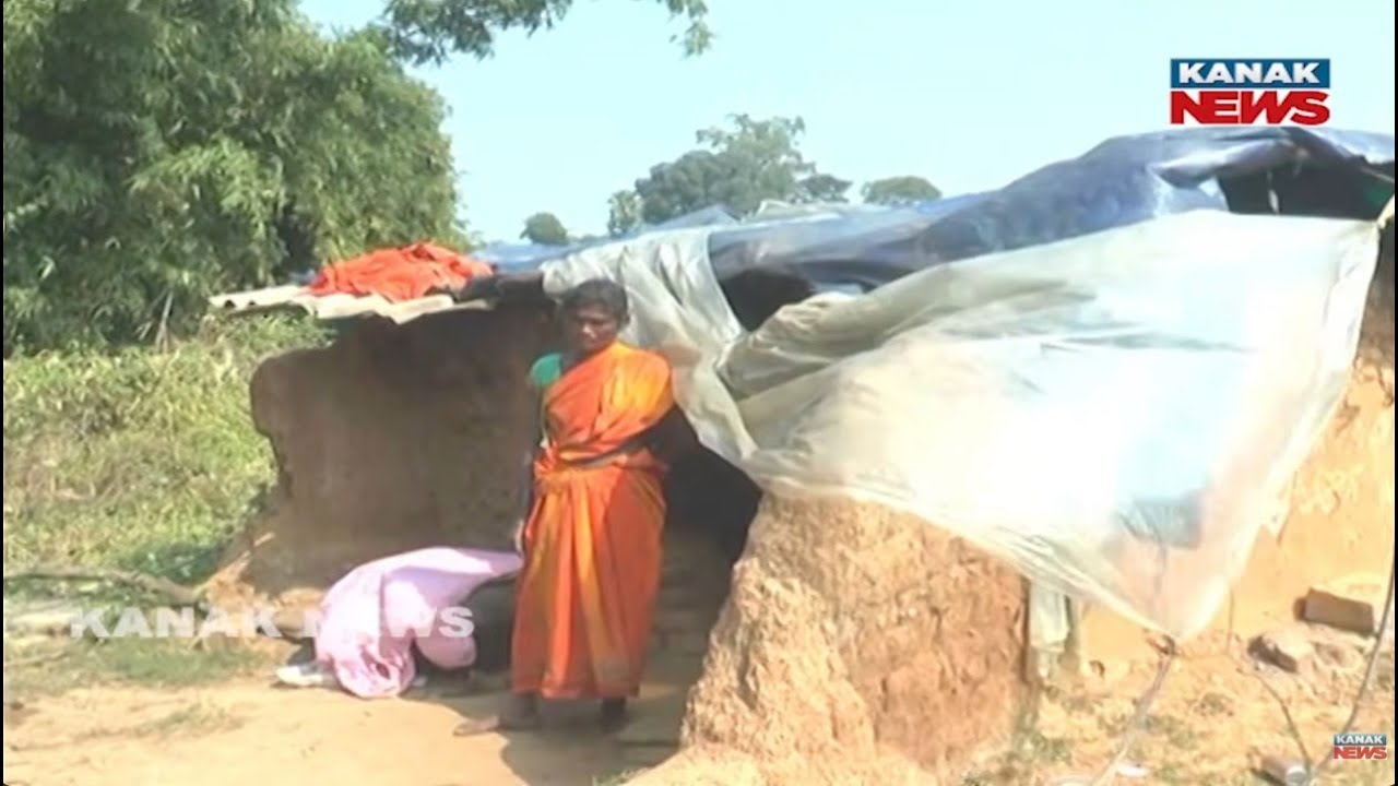Sundargarh’s Silent Suffering: Mother & Child Living Under a Plastic Roof