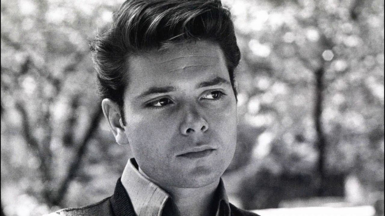 Cliff Richard - Twelfth Of Never