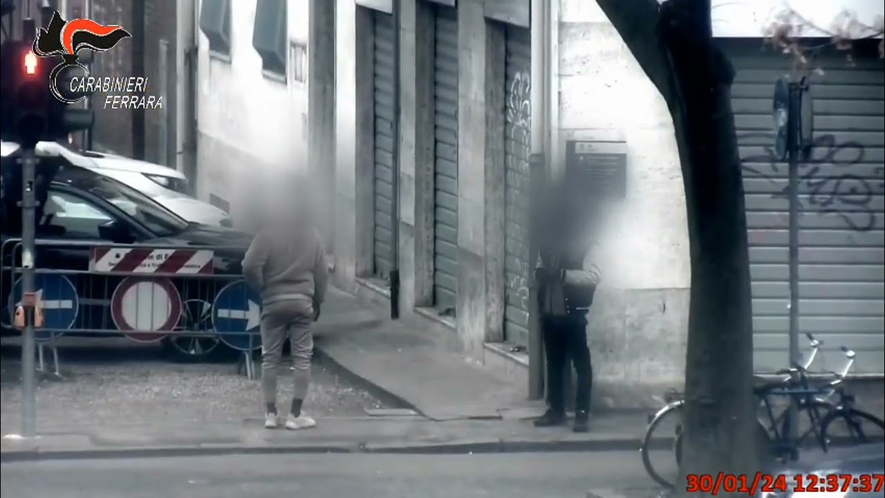 Operazione “Muretto”: cinque arresti per spaccio nelle zone sensibili di Ferrara