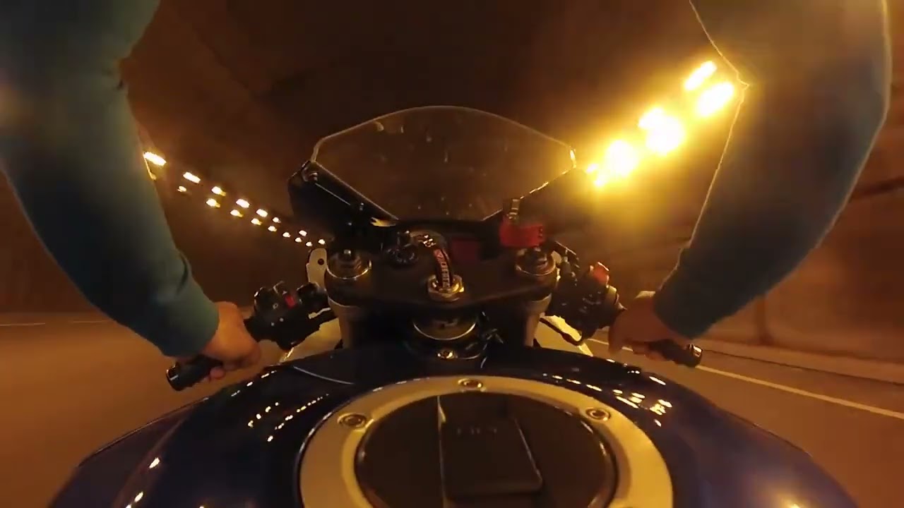 Gsxr 1000 Gazlama Vs Teker Yapma 