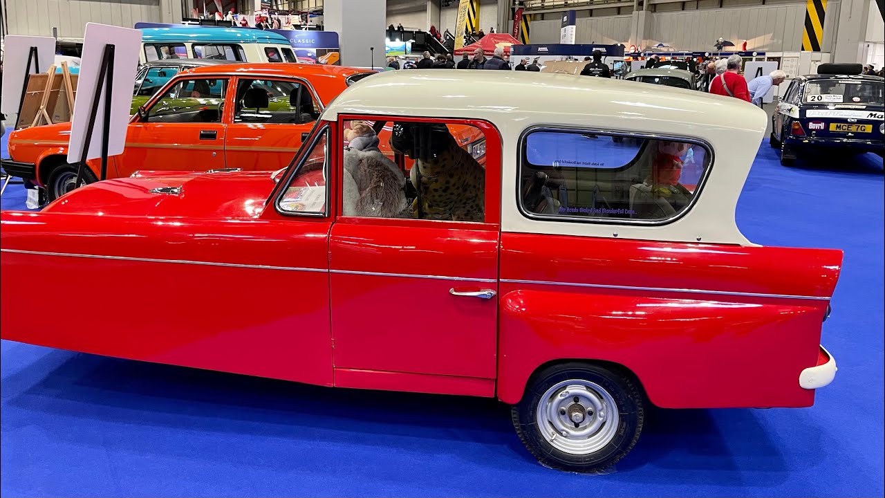 NEC Classic Motor Show 2021 Bond Minicar Mark G