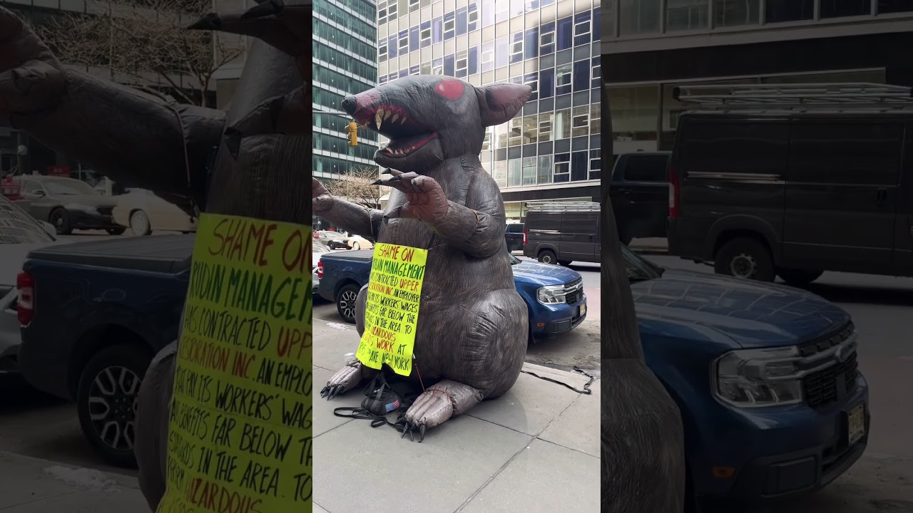 Giant Protest Rat in NYC 😳 Union Drama on the Street 🇺🇸 4K
