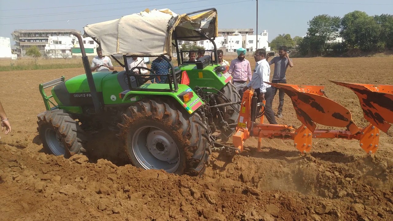 Same Deutz fahr Agrolux 55 with Shaktimaan 2 mb Riversable hydrolic plough.