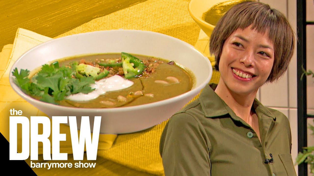 Pilar Valdes Teaches Drew to Make Roast Tomatillo-Poblano Soup