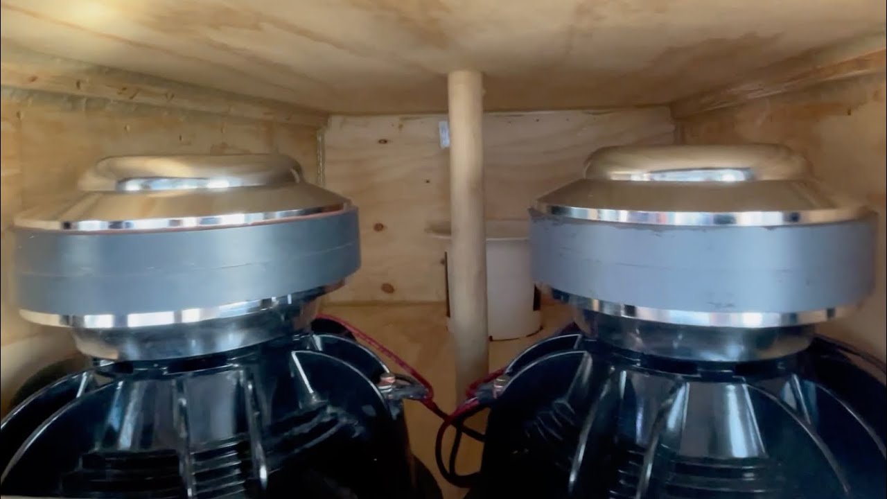 ULTIMATE DEMO: 2 Sundown Audio Team 18’s on 2 JP 6300 Amps at Slamology 2024!”