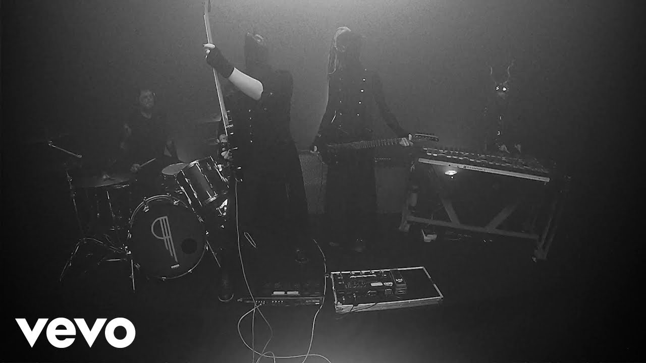 ManifestiV - Baroque (Official Video)