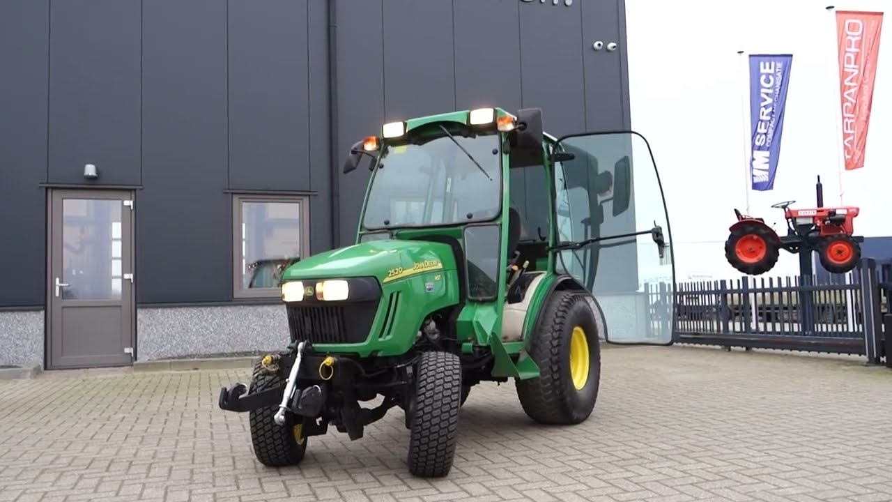 John Deere 2520 4wd HST / 4140 Draaiuren / Full Options