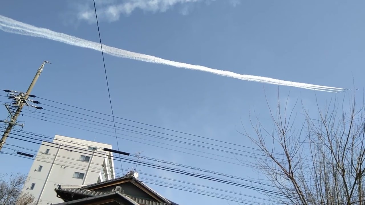 自宅からブルーインパルスの飛行その１