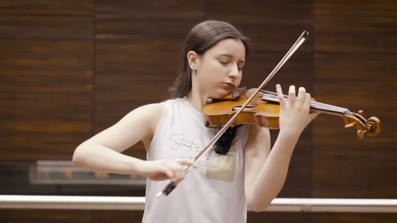 Nos visita PILAR POLICANO, violinista internacional formada en el Programa Coros y Orquestas PBA