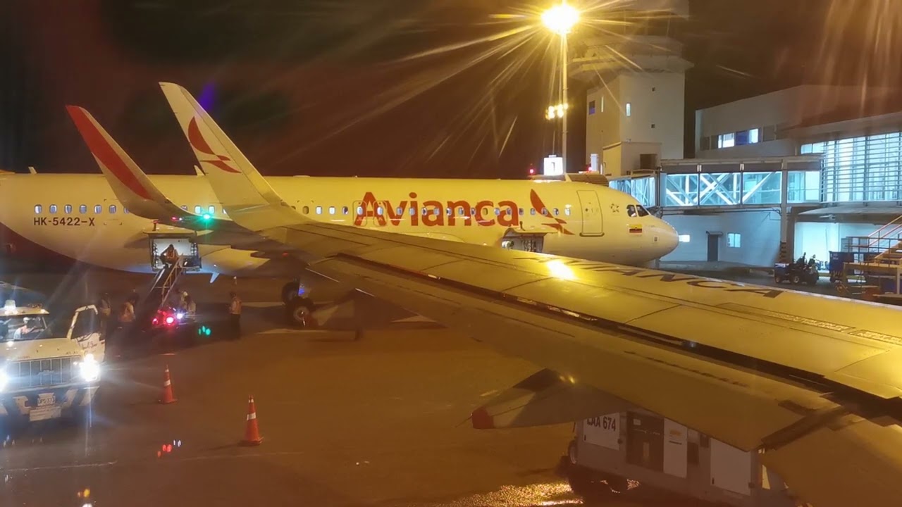 TRIP REPORT | Avianca | Airbus A320 | Santa Marta - Bogotá - Vuelo Nocturno | MARZO 9-23 19:46