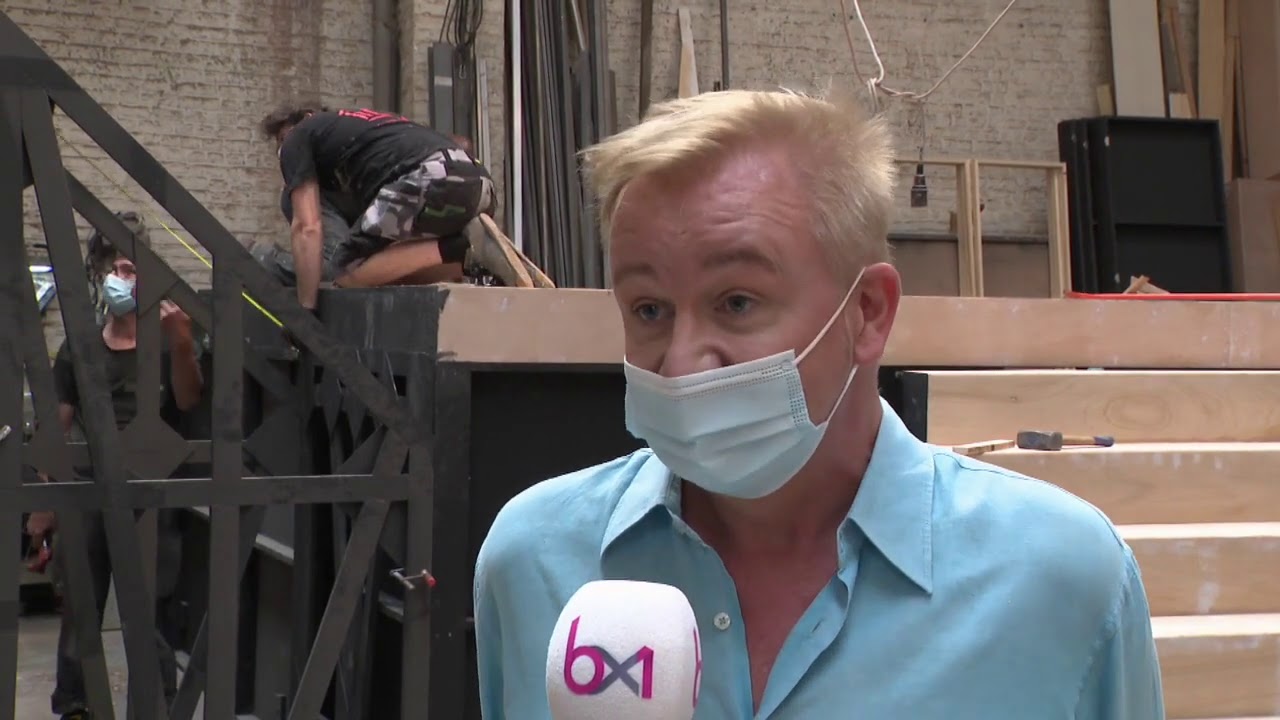 Dans les coulisses des ébénistes qui fabriquent les décors de théâtre