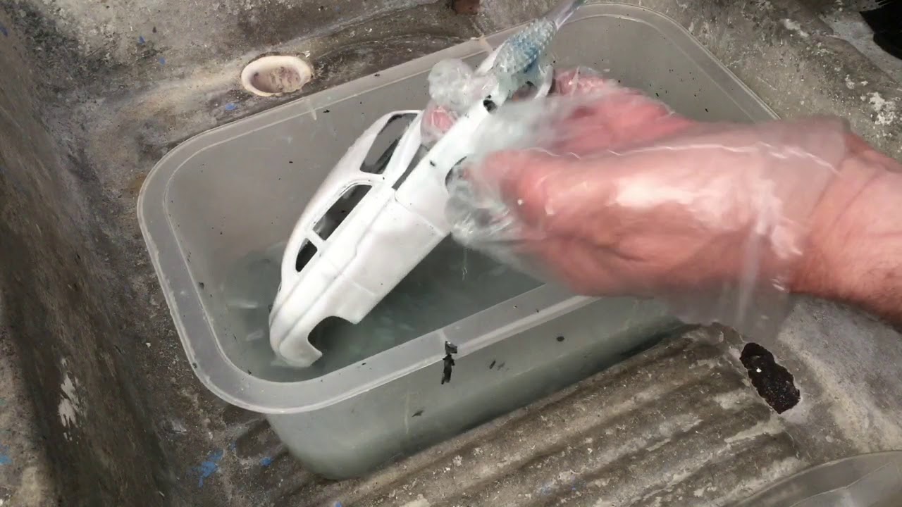 Como Despintar modelos plásticos a escala y no destruirlos