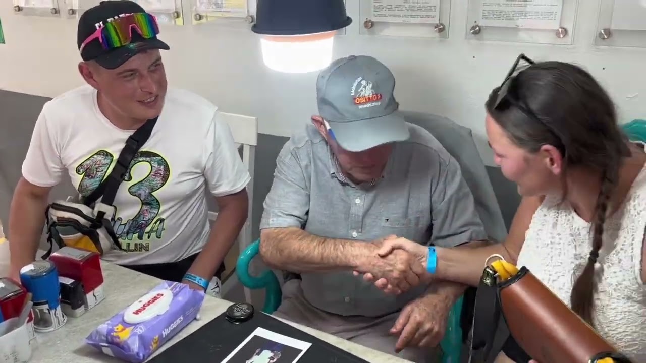 3.Medellín 🇨🇴- bratr od PABLO ESCOBAR nám podepsal Kabelku / Roberto Escobar_Pablo Tour [CZ]