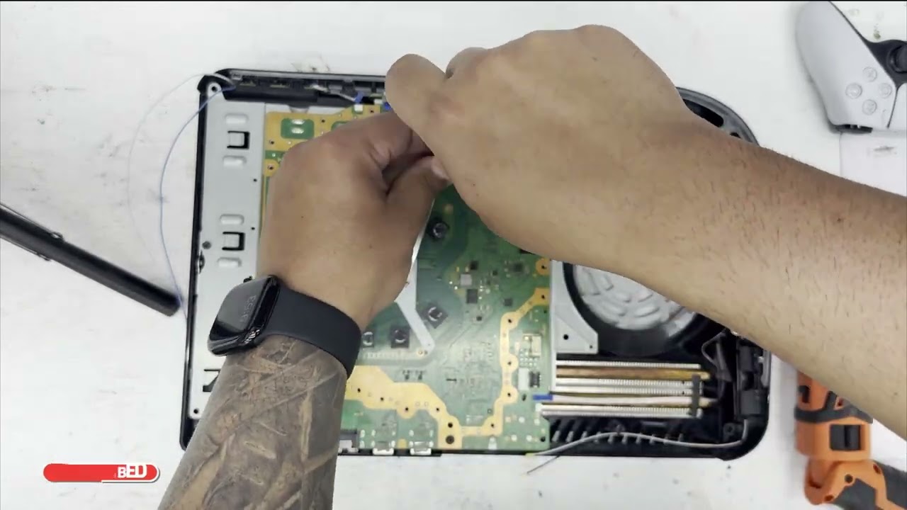 Cómo cambiar puerto HDMI PlayStation 5. PS5, How to change HDMI port.