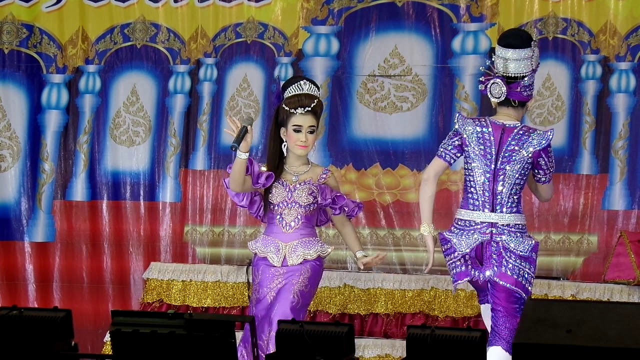 รำฟัดข้าวพระเอกเชิดศักดิ์-นางเอกศศิธร มิ่งเมือง