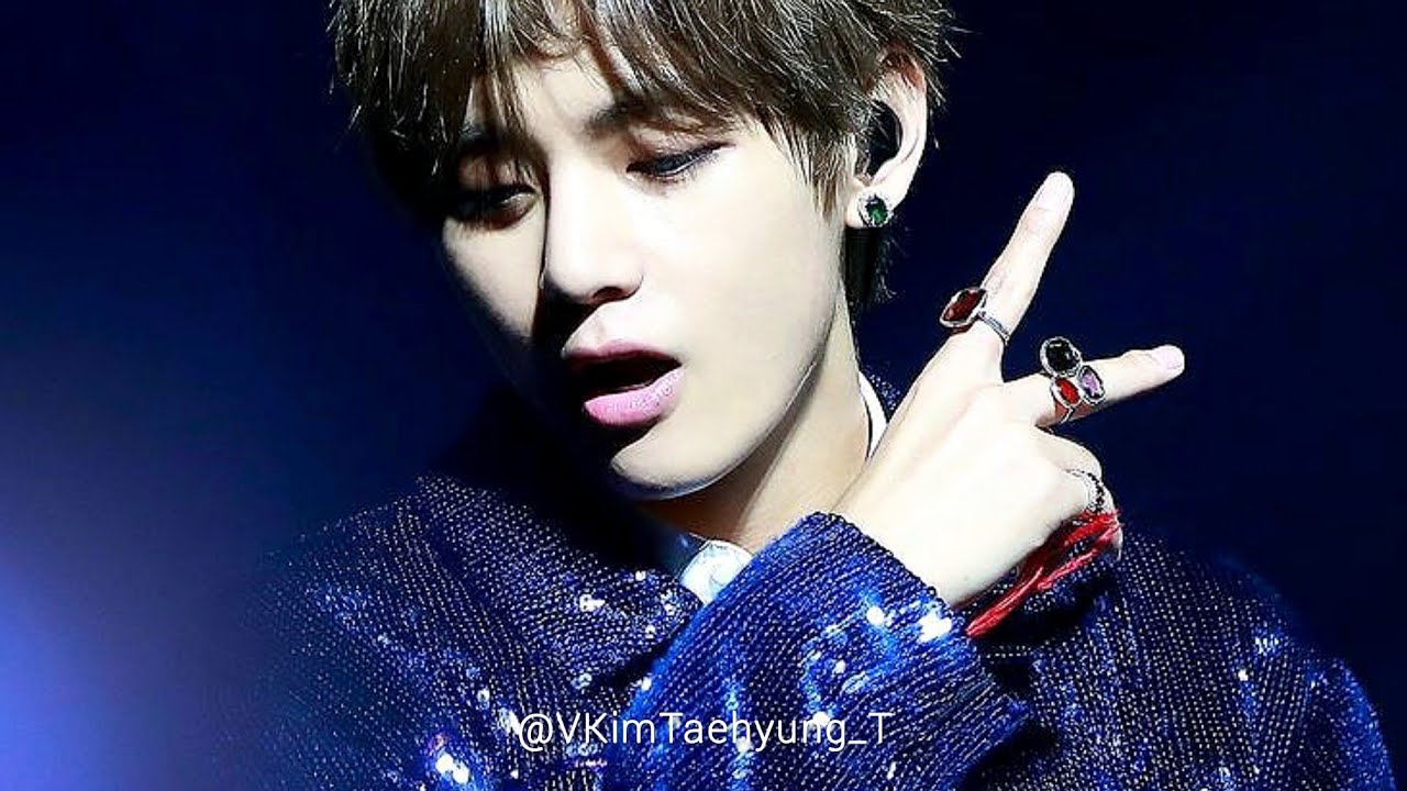 V Focus Baepsae BTS / Taehyung  Focus / BTS Baepsae / V iconic / BTS Concert Baepsae
