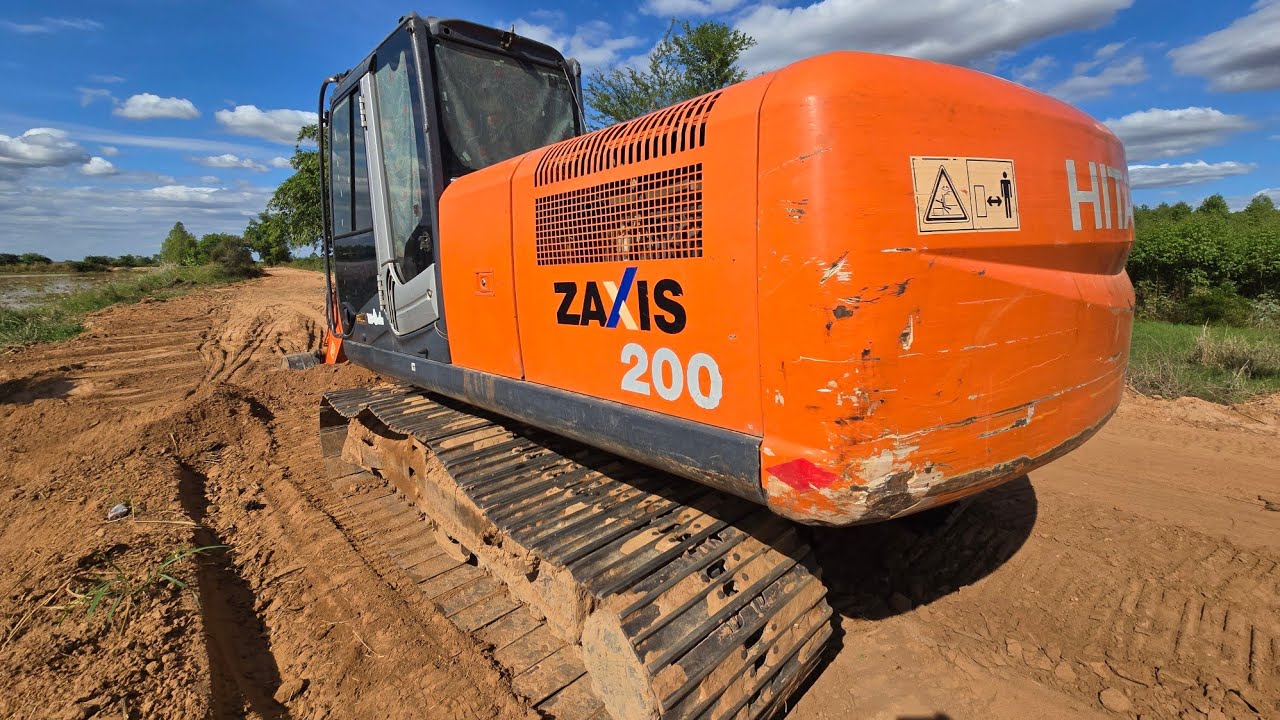 ราคา 530,000 บาท #HITACHI ZX200-3 เอกสารเล่ม ดูรถโคราช 0625870434 เก่ง