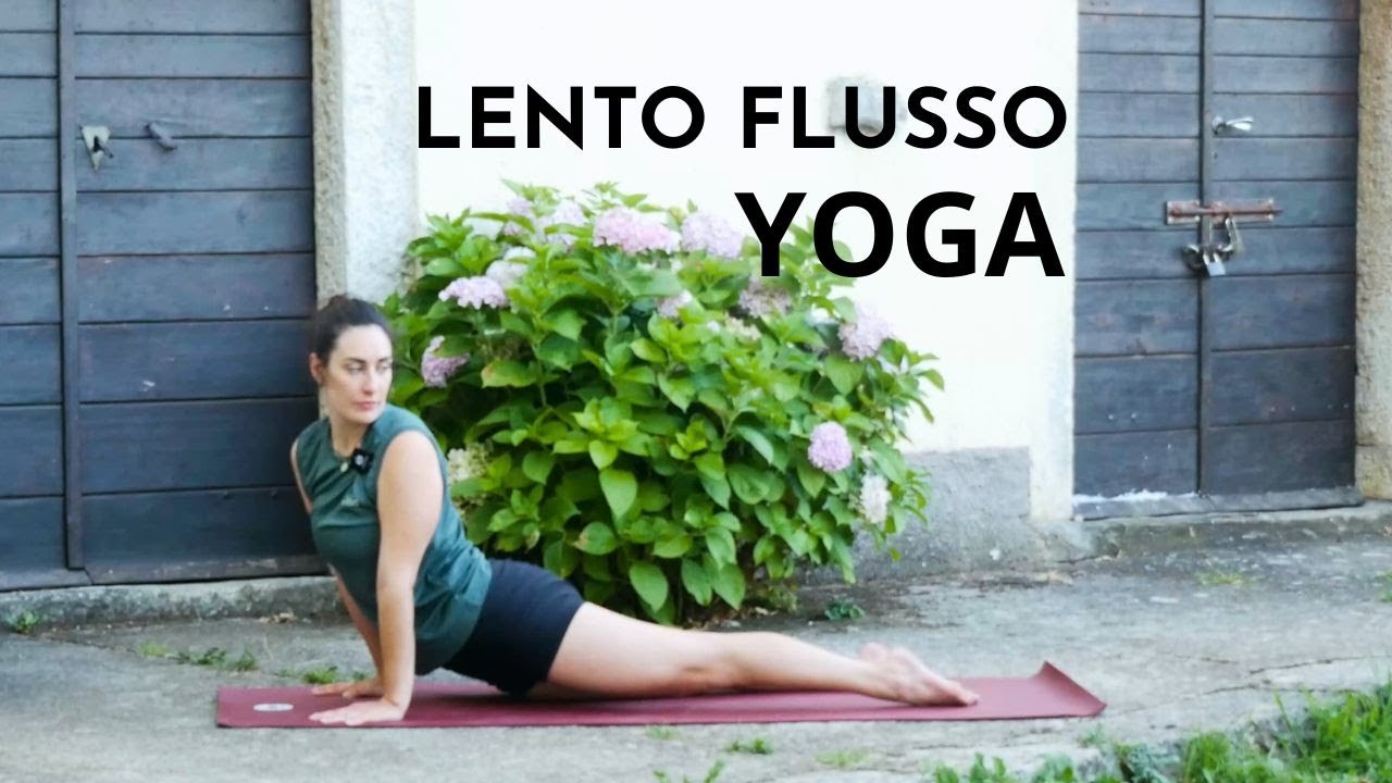 LENTO FLUSSO YOGA VINYASA Pratica Restorativa per Rilasciare il Più Possibile