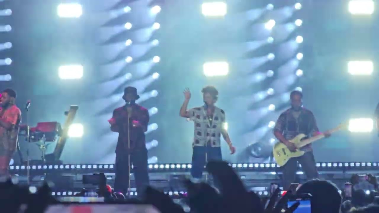Bruno Mars - Uptown Funk (The One & Only Night at MGM COTAI Macau 2024)