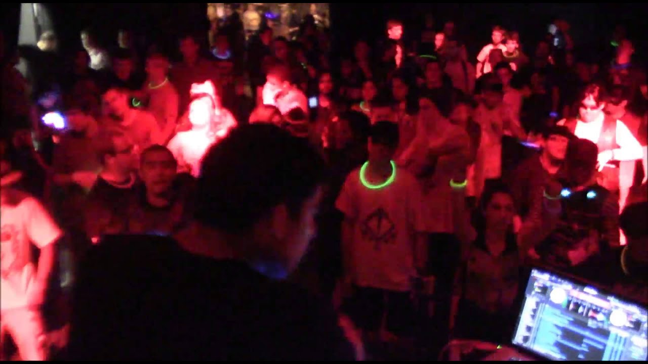 Club Luna - Garnika