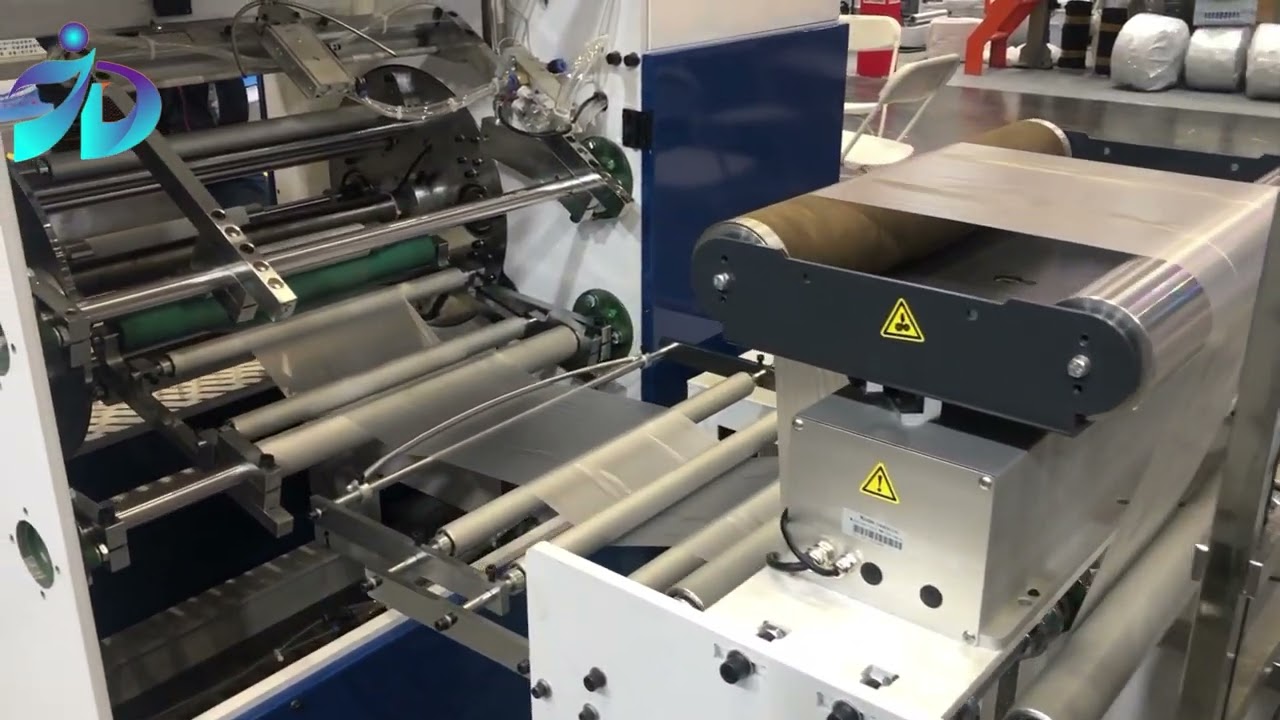 Single line flat fresh bag on roll making machine